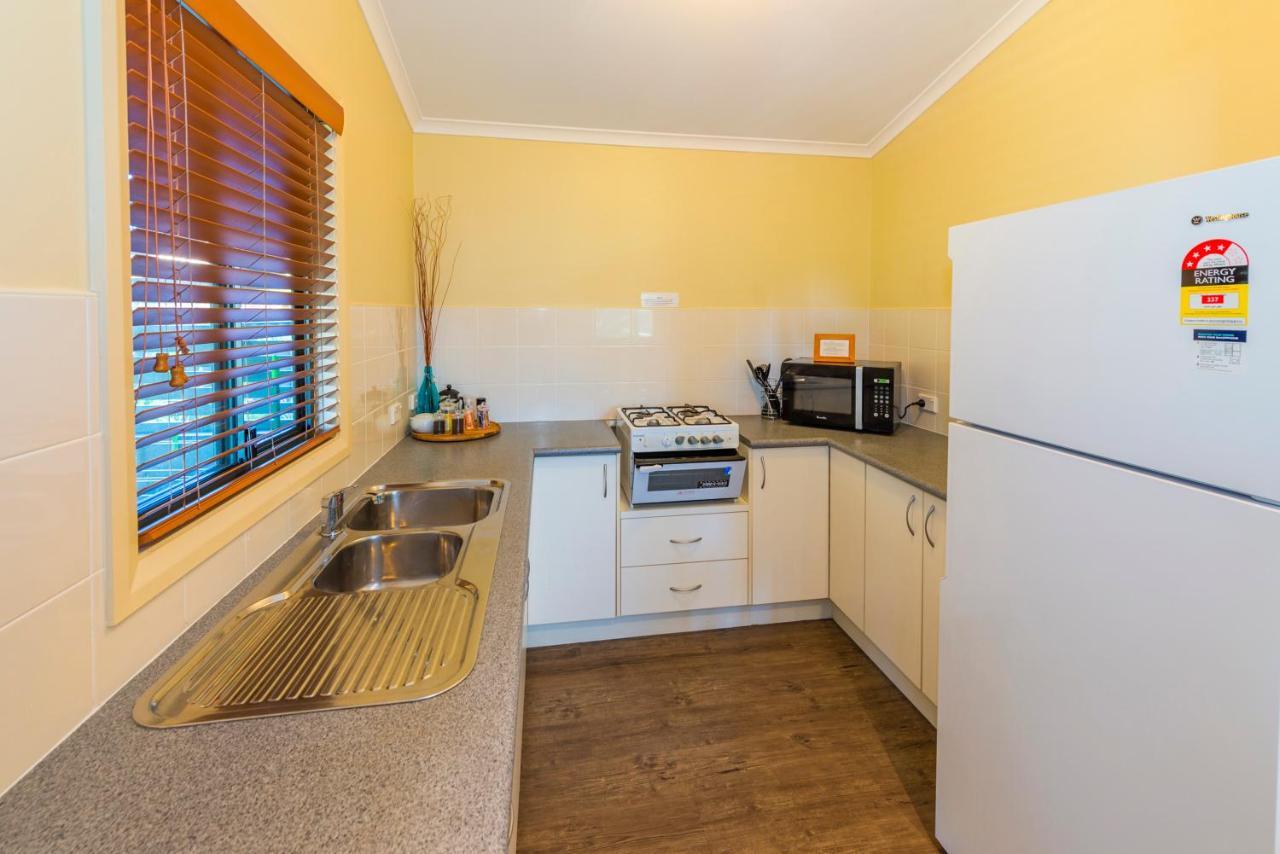 Safety Beach Bungalows Woolgoolga Bagian luar foto
