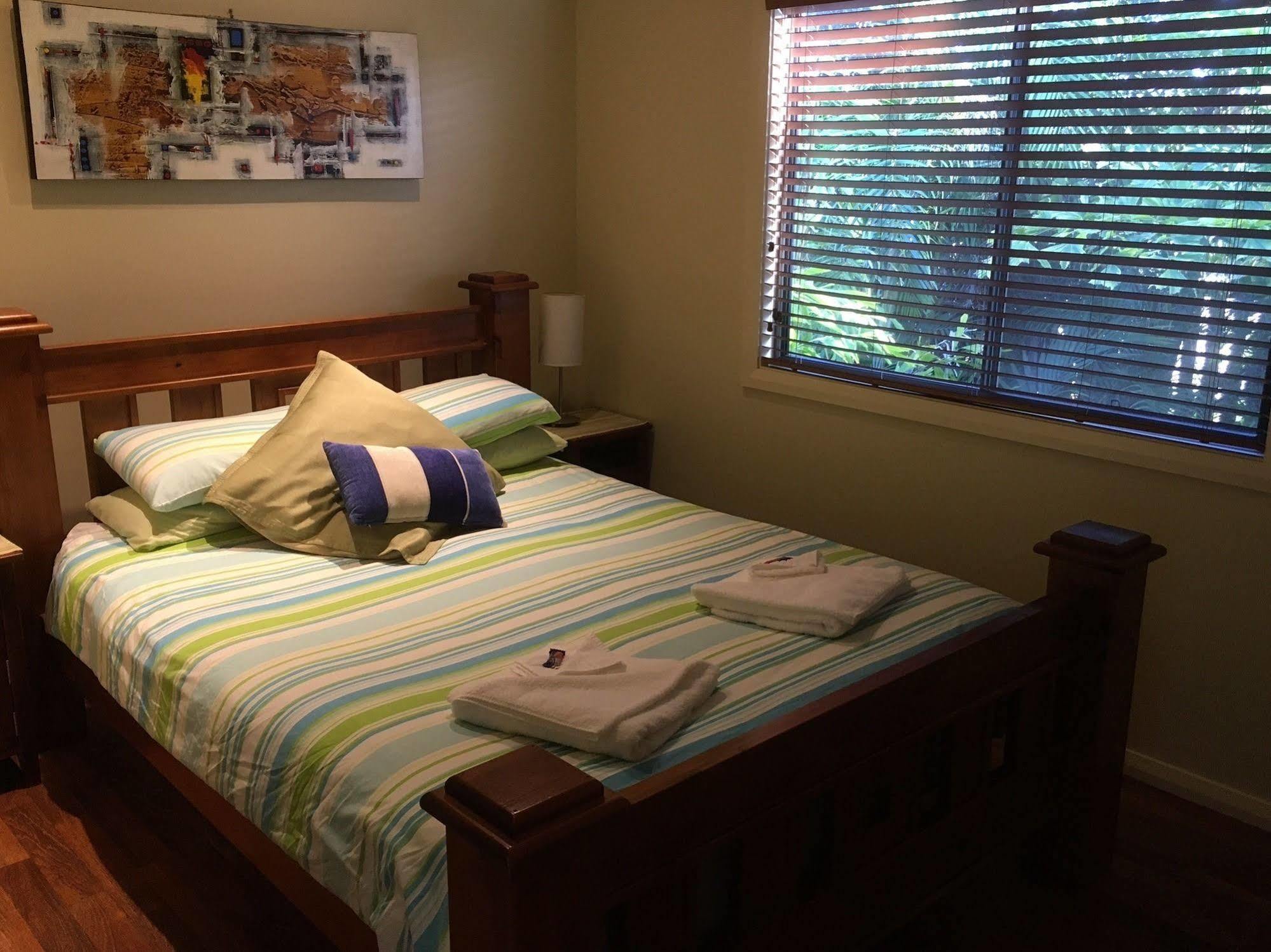 Safety Beach Bungalows Woolgoolga Bagian luar foto